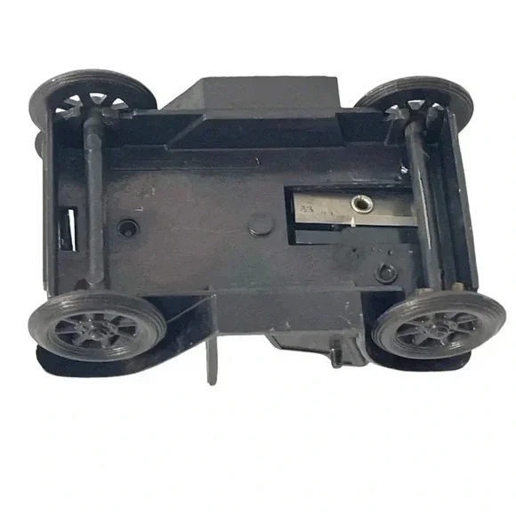 Vintage 1917 Model T Antique Car Die Cast Metal Pencil Sharpener - Picture 4 of 4